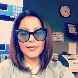 Meet your Posher, Maria